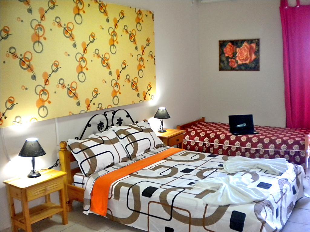 Chios Rooms Myview カルファス エクステリア 写真